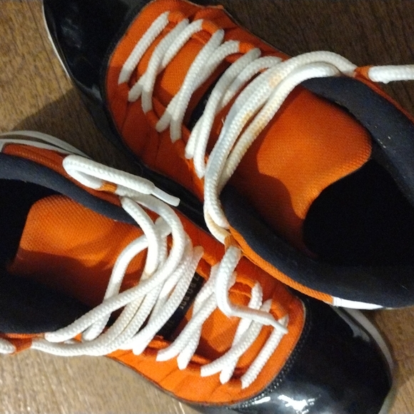 Custom Jordan 11 retro concords. Orange added. - Picture 4 of 11